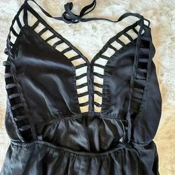 Windsor Women’s Chic maxi black dress - halter back or cris cross. NWT - Picture 6 of 7